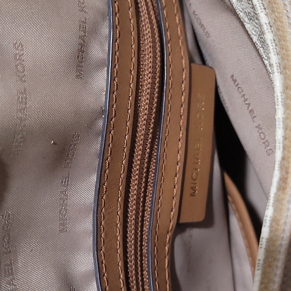 Michael Korks Handbag Tote - Picture 8 of 16